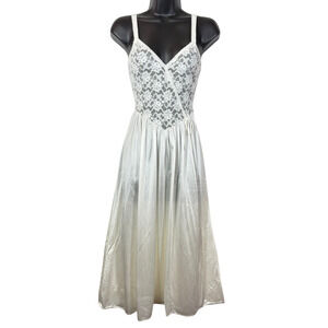 Vintage Lace and Satin Nightgown Shiny White Bride Gown S Wedding Coquette